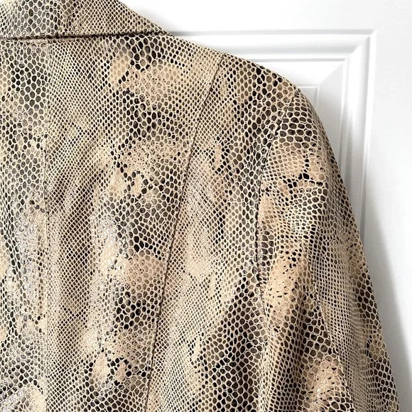 Snake 🐍 jacket XS - Picture 6 of 17